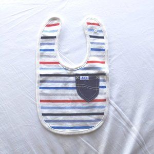BNWT  Lee baby bib 100%cotton free size